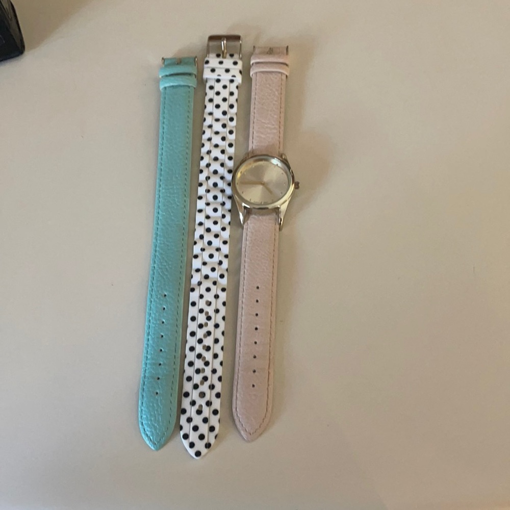 Watch with 3 different Bands